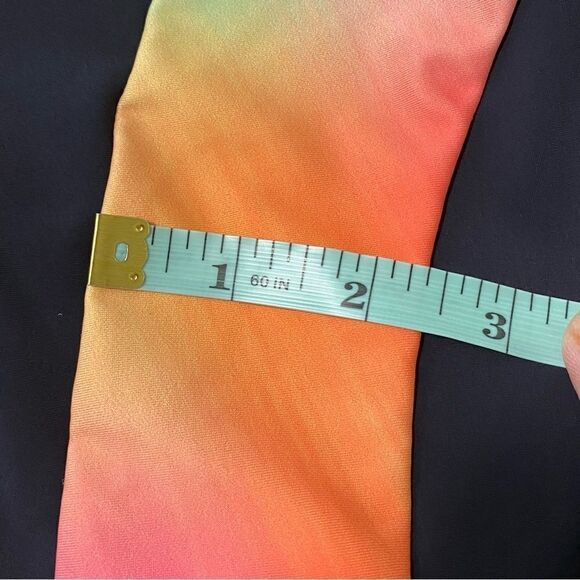 BEROY CYCLE SHORTS - SIZE 3XL BLACK WITH OMBRÉ NEON STRIPE - EXC COND B7 - Picture 10 of 14